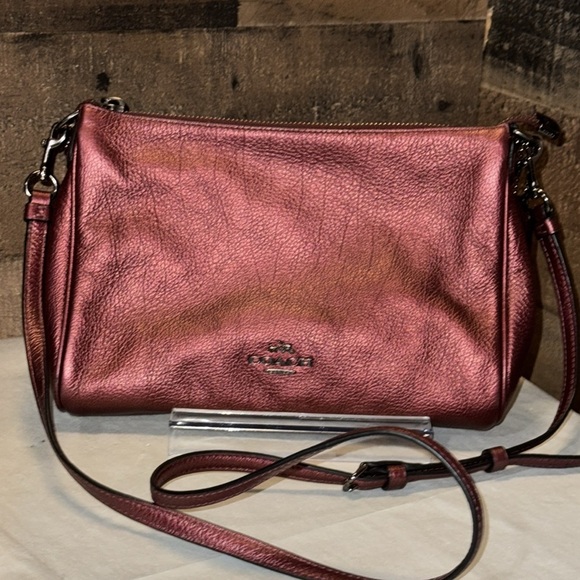Coach Metallic Wine/Burgundy Leather Gun Metal Chain Baguette Bag Crossbody - Picture 1 of 12